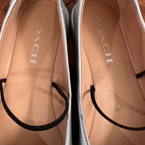 COACH  silver Ballet flats 6.5 - Picture 3 of 8